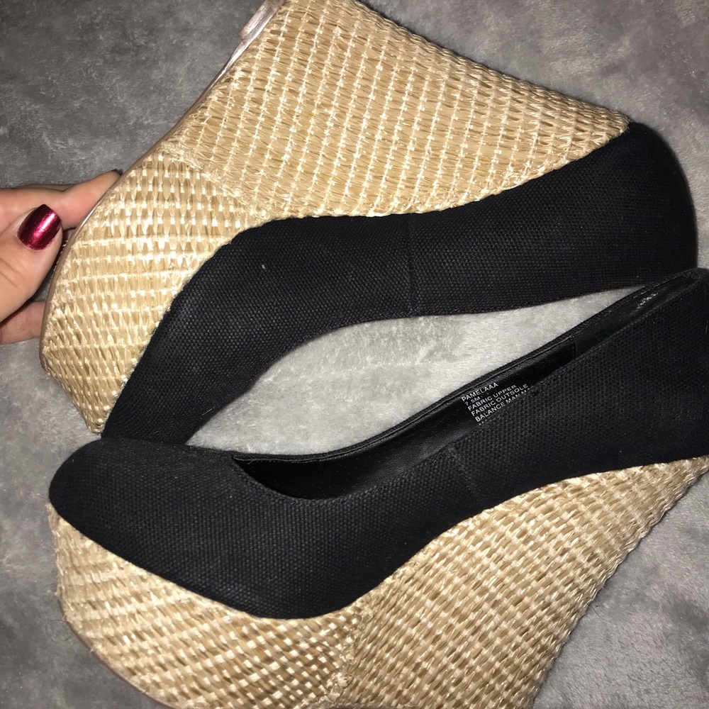 Steve Madden Wedges - Picture 4 of 4